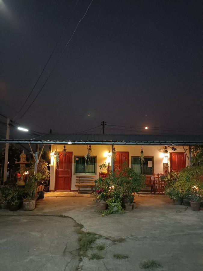 דירות סוקותאי Yaijaew House מראה חיצוני תמונה