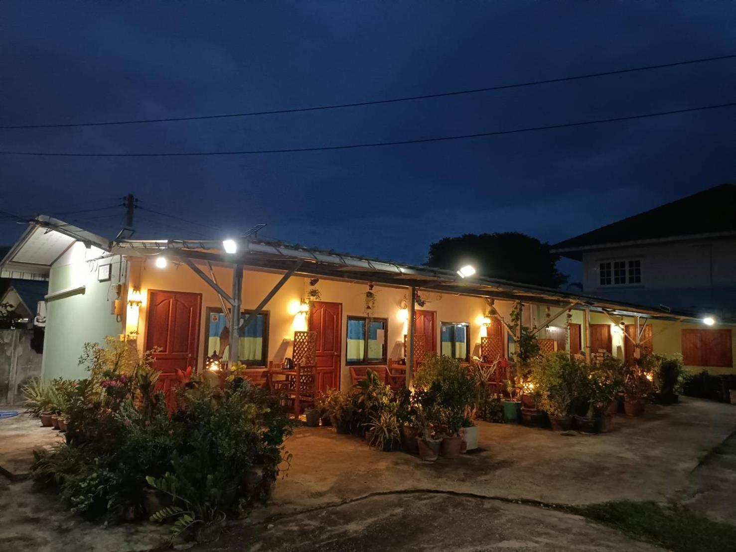 דירות סוקותאי Yaijaew House מראה חיצוני תמונה